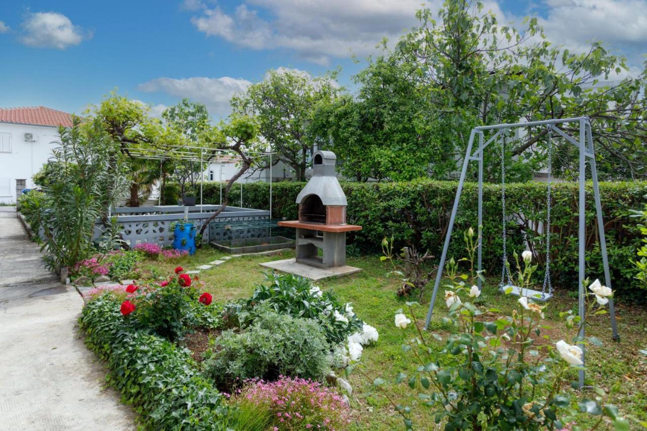 Apartman Laura Krk Town Buitenkant foto