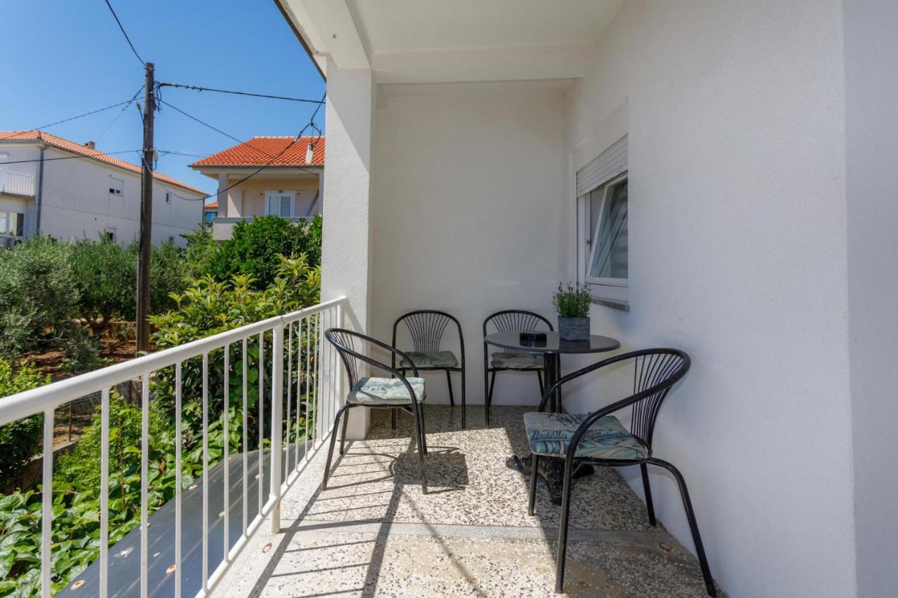 Apartman Laura Krk Town Buitenkant foto